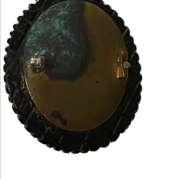 Antique Large Black Mourning JET Carved? Cameo with Gold band - Picture 9 of 11